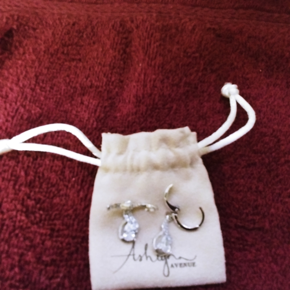 Ashlynn avenue paisley drop earrings